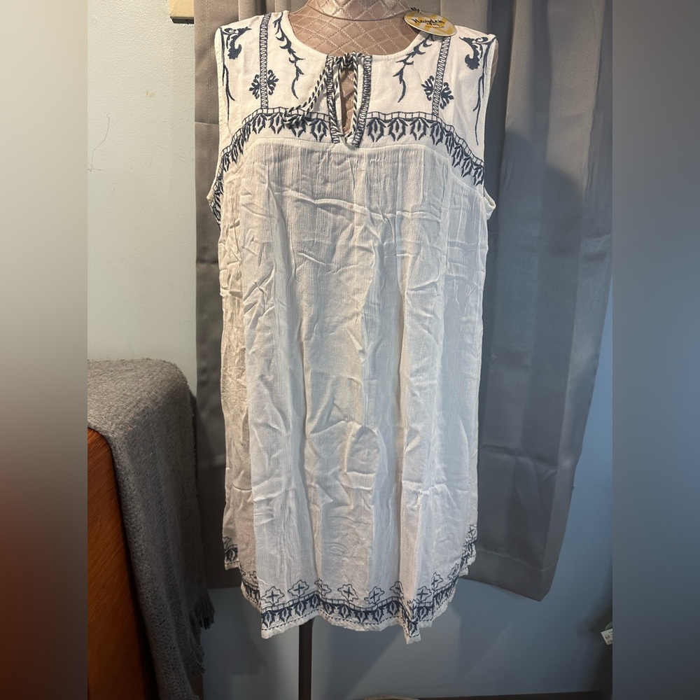 Hayden Los Angeles Embroidered Boho Blue White Dress Size 1XL NWT